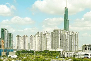 Economists voice opinions about int'l financial center in HCMC 