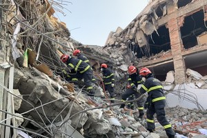 Vietnamese police coordinate to rescue boy from Turkey earthquake rubble