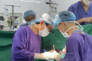 Vietnamese surgeons perform dual heart and kidney transplantation