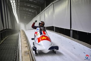 Vietnam’s bobsled team wins medal at Asian Championships