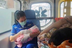 Woman gives birth in bathroom in HCMC