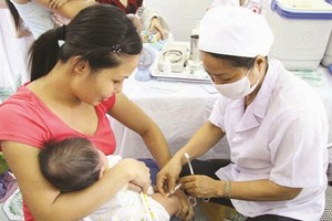 WHO recommends Vietnam to raise polio immunization coverage 
