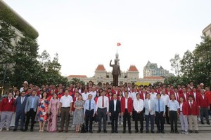 HCMC praises athletes and coaches winning medals from SEA Games 32