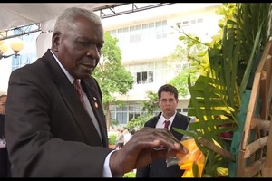 Cuban delegation visits Vietnam-Cuba friendship hospital in Dong Hoi