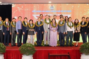 HCMC Confederation of Labor praises 23 kind-hearted business owners
