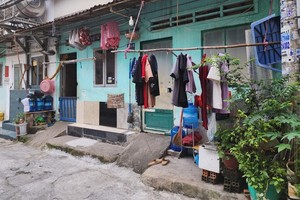 Empty rooms for rent seen in HCMC as unemployed workers return hometowns