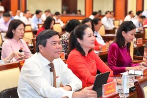 HCMC proposes higher salaries to attract talents 