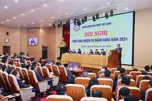 PM urges banking sector to maintain 'blood of life' for national economy