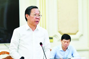 HCMC Chairman urges for prompt construction of 4,500 classrooms