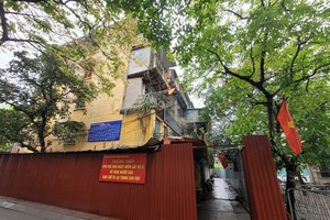 Speed of old apartment replacement program slow