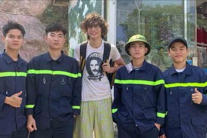 Rescue team spends whole night to search for UK tourist