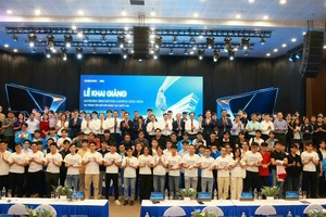 First training program held to provide personnel for semiconductor industry