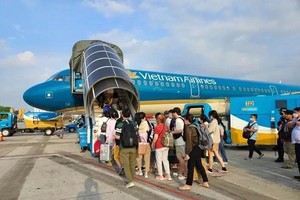 Vietnamese airlines gear up for busy summer travel season
