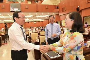 HCMC outlines solutions to promote economic and social development