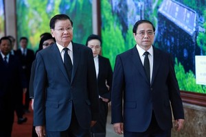 Prime Minister meets Lao Party General Secretary