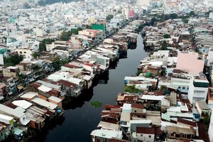District in HCMC cares for poor households affected by Xuyen Tam Canal Project