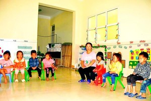 Dedicated teachers trek over long touch road to reach remote mountain school