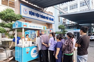 ‘Charity pots of porridge' initiative helps poor patients