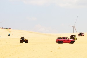  Perilous practice of off-roading on sand dunes warned