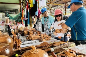 Smokeless industry lacks distinctive national tourism products