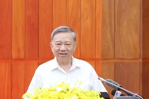 New Quang Tri province well-positioned for open economic model: Party leader