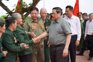 Quang Tri must transform past pain, loss into internal strength to rise up: PM