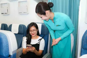 Vietnam Airlines launches trial of in-flight internet service