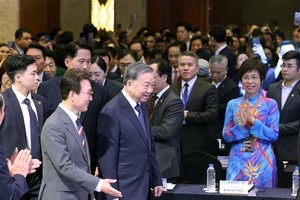 Party General Secretary attends Vietnam-RoK Economic Forum in Seoul