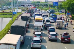 HCMC fast-tracks infrastructure projects to unlock western gateway