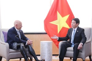 State President Luong Cuong meets with US lawmakers