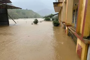 Ministry orders hydro-power dams open gates amid rapid flood surge 