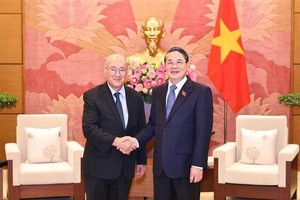 NA Vice Chairman receives Germany's WUS President