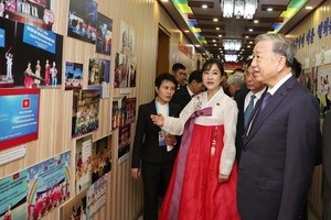 Party chief visits DPRK kindergarten, attends WPK’s anniversary show