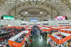 Autumn fair raises nearly VND400 billion for flood relief