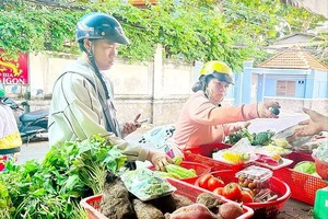Ho Chi Minh City markets struggle as vegetable prices surge