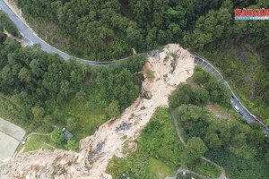 Landslide severely damages Mimosa Pass, cutting off key route to Da Lat