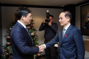 Foreign Minister holds talks with Guangxi Zhuang Autonomous Region’s Chairman