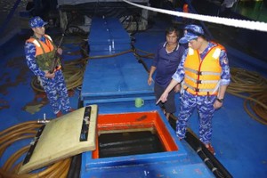Vietnam coast guard seizes vessel carrying 200,000 liters of illegal oil
