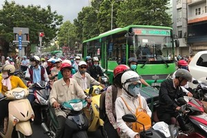 Traffic congestion on a street in HCM City (Source: file photo)