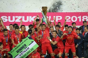 Impressive photos in second-leg finals of AFF Cup 2018
