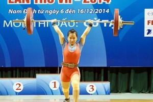 Vietnamese weightlifter Vuong Thi Huyen (Photo: vov.vn)