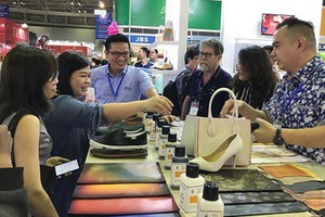 Vietnam's leather and footwear products were on display at the 21st International Leather and Shoes Exhibition in HCM City (Photo: baochinhphu.vn)