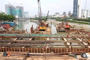 HCMC leader urges sluggish anti-landslide projects