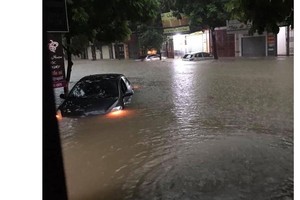 Torrential downpour causes serious flood 