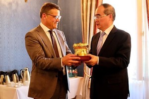 Secretary of the Ho Chi Minh City Party Committee Nguyen Thien Nhan and President of Germany's Hessen State Parliament Boris Rhein(Illustrative photo:SGGP)