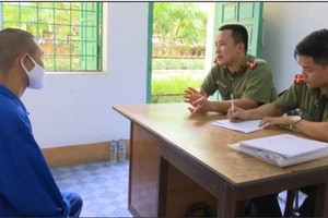 Six people prosecuted for illegally bringing Chinese into Vietnam 