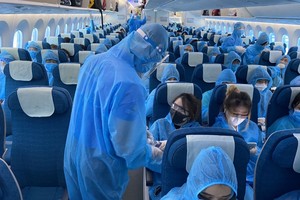 300 Vietnamese citizens brought home from Canada, RoK