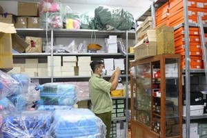 City discovers warehouse containing products without origin