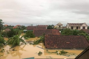 Leaders of Lao and Thailand send condolence telegraphs to Vietnam 