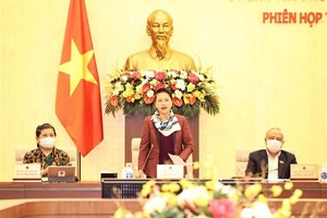 NA Chairwoman Nguyen Thi Kim Ngan addresses the closing of the 53rd session of NA Standing Committee (Photo: VNA)